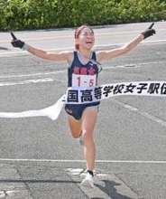 「ここ数年にないプレッシャー」筑紫女学園が逆転Vで通算30度目の都大路へ【全国高校駅伝福岡県大会女子】