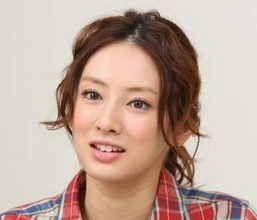 「内臓どこ行った？」北川景子〝雰囲気一変〟ピタピタドレス姿に「お子さん2人いますよね？」「DAIGO羨まウィッシュ！」の声