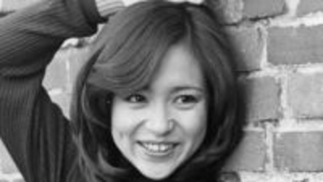 25歳上男性と再婚⇒2カ月後に離婚発表…坂口良子さんの娘・34歳元女優〝前向きショット〟に「応援したくなる」「体調には気を付けてね」の声