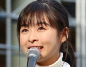 「めっちゃ痩せた？」森七菜〝超ミニ丈＆太ももキラリ〟ショットに「めちゃくちゃハマってしまう」「本当に隙がない」