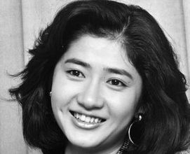 4度目がん闘病中...1年ぶりに生えた髪の〝不思議現象〟とは？古村比呂の回復ショットに反響「笑顔を拝見できてとても嬉しいです」「いつも、勇気を貰っています」の声