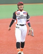〝美しすぎる女子プロ野球選手〟が驚き転身…加藤優〝31歳の最新ショット〟に「そのドヤ顔にやられる人多い」「アスリートは立ち姿が綺麗」