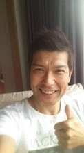 「誰だか分からなかった」14歳差電撃婚⇒離婚⇒再婚…大澄賢也、還暦の近影に反響「若く見えて美意識高い」「ダンスもキレっキレ」「今のダンディな姿も素敵」