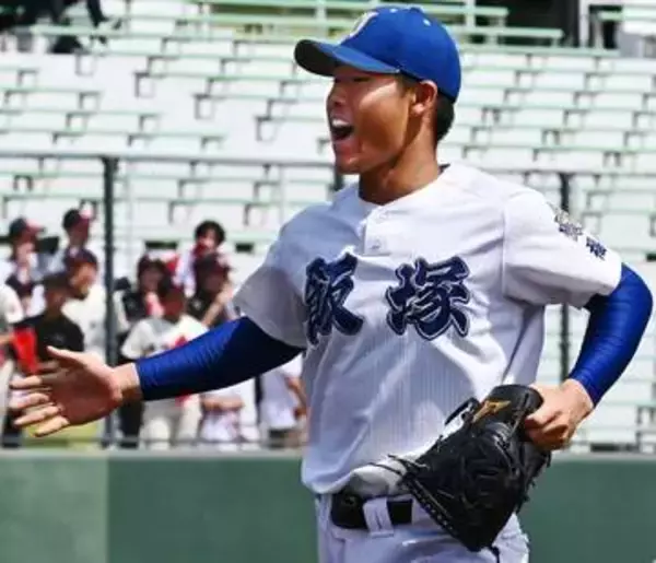 飯塚が選抜出場の長崎西にサヨナラ勝ち　背番号10が好救援　エースナンバー奪回へ猛アピール【高校野球春季九州大会】