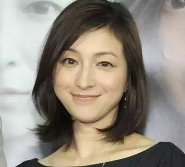 芸能活動休止から1年...療養経て広末涼子が音楽活動再開！最新ショットに「な、なんだってー！」「そこらへんの根性じゃない」「すげーな」「ようやく復活」