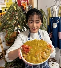 裏切りで5400万円失い貯金ゼロ…カレー研究家・一条もんこさん、20代の激レアショットに「壮絶な過去があったなんて」「グラドルをされてたとは」