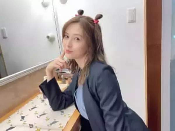 「極道の妻役なんて似合いそう」白石麻衣〝女将ショット〟に「これぞ日本の美」「国宝級」