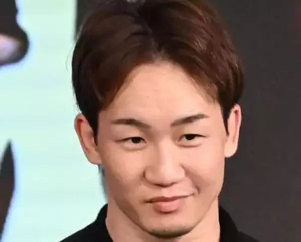 「BDより早くて驚いた」朝倉未来〝150万円スニーカー〟5秒で即買い！超太っ腹も話題に「世界が違い過ぎる」「決断の速さも器の大きさもレベチ」