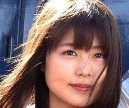 「え？！誰って」33歳人気女優が〝イメージ一変〟有村架純のモデルショットに驚きの声「別人みたい」
