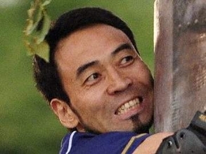 「だから激痩せ…」がん診断から6年…ペナルティ・ワッキー〝涙の国立観戦〟「壮絶でしたね」「お笑いはがんに勝つんだ」「熱い男よ」