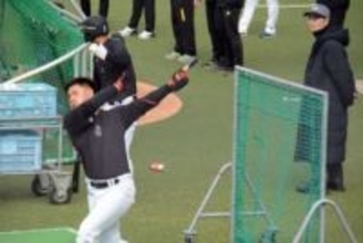 ソフトバンク王会長が育成2年目の大砲候補に打撃指導「どんな体の人でも」大事なこととは