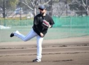 ソフトバンクのロベルト・オスナが抑え奪取宣言「やっぱり自分がクローザーと思っています」宮崎キャンプに合流