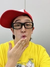 「あかん、バルブしめて!!」水道管破裂で水浸し...〝受難〟の芸人ですよ。が話題「そんなおもろい事ある?もってるねぇー」「チョココロネは無事ですか⁉」の声