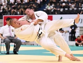 【金鷲旗高校柔道大会　男子】「いま一度追求して…」V候補の大牟田3位　準決勝で不覚　負けて「団体日本一」への決意再び