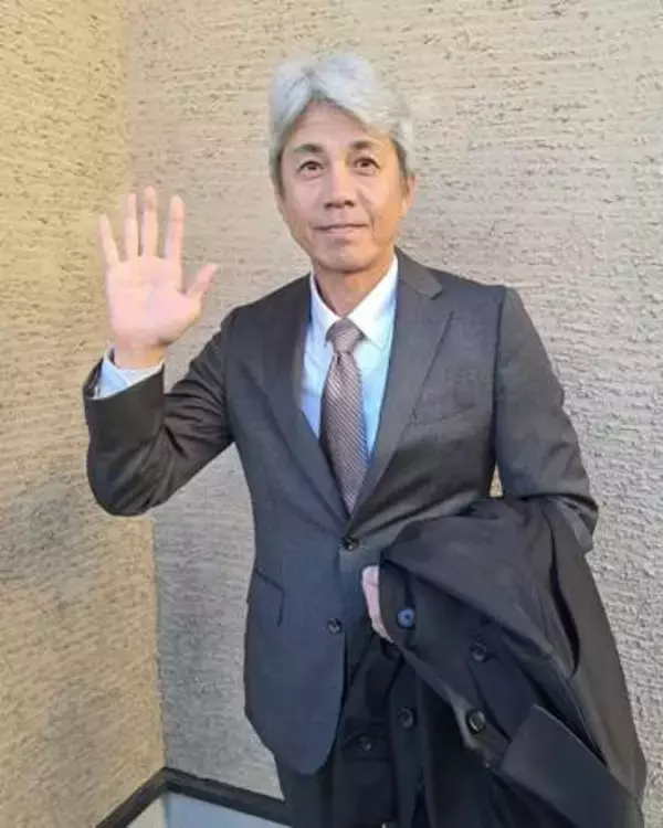 「え？息子さん？」〝熊本のプリンス〟息子の顔出し家族4ショットが話題の緒方耕一さん「長男さんは、緒方さん似、次男さんは、奥様似」