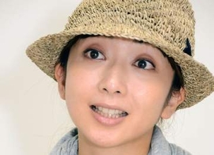「もっちーがギャルの時代」〝ヘソ出しピタキャミ〟姿の持田香織に再脚光「19歳とは思えない」「渋谷でキャミソールが流行った」
