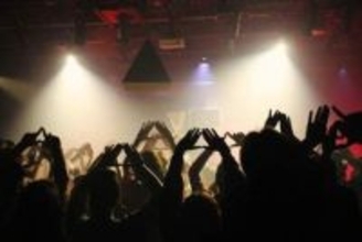 「夢に出てきそう」謎の水玉デュオ〝アンジーヌ・ド・ポワトリーヌ〟に脚光「この中毒性なんだろ」「もうこれめっちゃめちゃイイ…!最高すぎる」