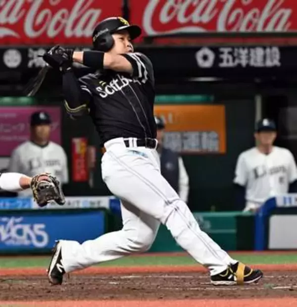 ソフトバンク近藤健介が先制適時二塁打　リーグ単独トップの18打点に