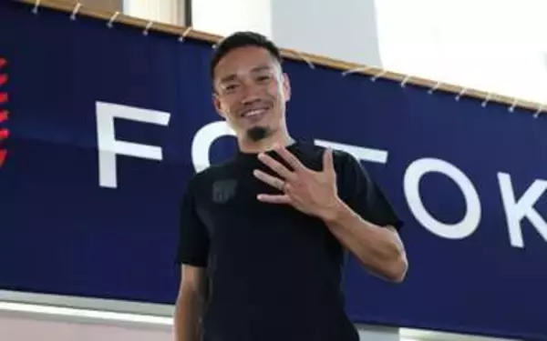 名前を呼ばれ涙…日本人初5大会連続選出の長友佑都　森保一監督が寄せた厚い信頼の根拠【サッカーW杯】