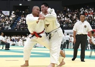 【金鷲旗高校柔道大会】男子は崇徳、大牟田などが4回戦へ　6人が10人抜き、9年ぶり15人抜き達成なるか