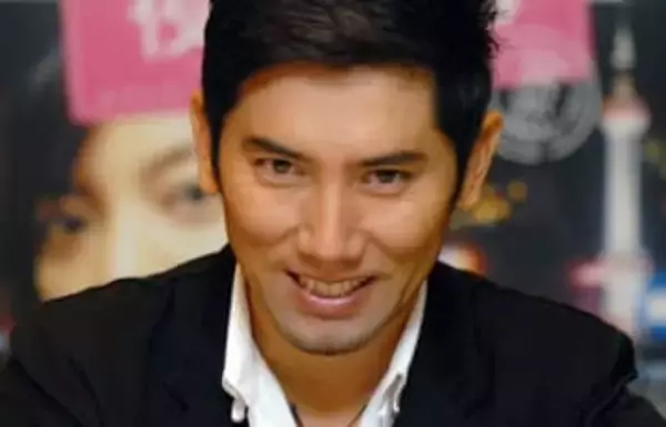 「クセツヨ」「新鮮だしダンディ」髭ビッシリ〝激シブ〟激変の本木雅弘に反響続々