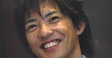 「目元がパパそっくり」父は51歳人気俳優…モデル金子のあ〝大胆ドレス〟ショットに脚光「決まってますね〜」