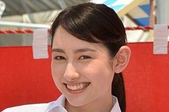 「ももクロだったの?!何色?」ブレイク直前脱退、離婚も経験…早見あかり近影に「肌の白さがスゴイ」「1人だけ女優だった」と反響続々