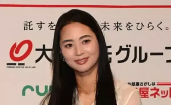 結婚から1年半⇒優勝会見で〝スピード離婚〟電撃発表…〝雰囲気ガラリ〟29歳柏原明日架の姿に「ギャップが可愛い」「結構変わる」の声