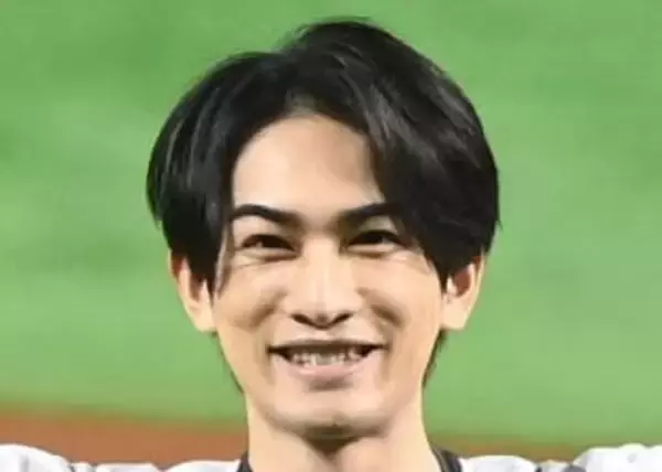 「え、待って…」「なにごと？」町田啓太〝激変〟姿に「朝から叫んだ」「これやばい」「似合ってます」の声