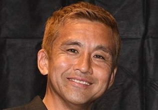 「モデルなのに気取らなくて好き」稲本潤一さん、モデル妻とプライベート2ショットに「もうたまらん」「最高に羨ましくないですか？」の声