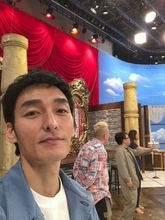 「これ草彅剛なの⁉」「SMAPの時と完全に別人…」〝変貌ぶり〟に驚きの声続々…〝激変〟した映画出演姿に再脚光「圧倒された」「威厳がある」