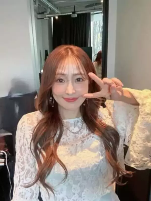 「めちゃくちゃ切ってる」と大反響！大沢あかね〝激変〟ばっさりショート姿に「ヤバイです」「ドキドキが止まりません」「一足早く春を感じます」