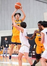 リバウンドで流れ引き寄せ女子の東海大福岡が逆転勝利　エースは手応え「自分たちのバスケが出せなかった中での勝利は大きな力」【高校バスケ・ウインターカップ】