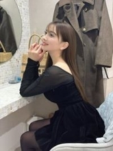 元日のプロ野球選手との電撃婚＆妊娠報告から2年…森咲智美〝大胆水着のグラドルママ〟姿にファン「本当に2児のママ?」「グラビアやってた頃と変わらない」