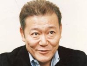 「待って!知ってる顔じゃない…」〝激変〟70歳になった朝ドラ俳優、白髪姿の新作映画ビジュアルに「うえええ!!!」「完全に別人」「役者ってすげぇ…」の声
