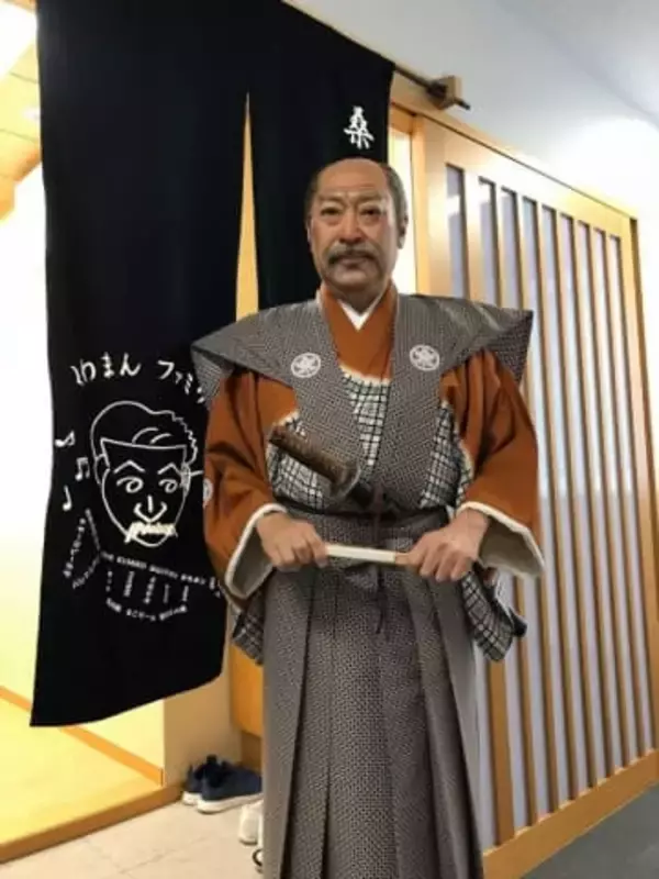 「クワマンの息子？」桑野信義、27歳次男〝顔出し〟に「息子さん男前ですね」「可愛らしい」反響続々