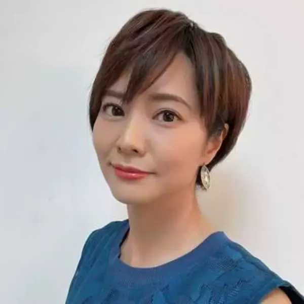 「わぁぁぁ最高」鬼軍曹こと村井美樹〝娘と鉄道旅〟笑顔ショットに反響「敬礼も板についてますね」「可愛い電車ですね」