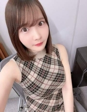 「これは反則級」「刺激強すぎ…」河原で〝白ビキニ〟のグラドル・桃白美沙に反響続々「しばらく眺めてしまった」