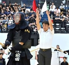 【玉竜旗高校剣道大会】「責任の重み感じる」元全日本王者の國友錬太朗　玉竜旗で初の審判員　18年前に準V…かつてのライバルから学びも