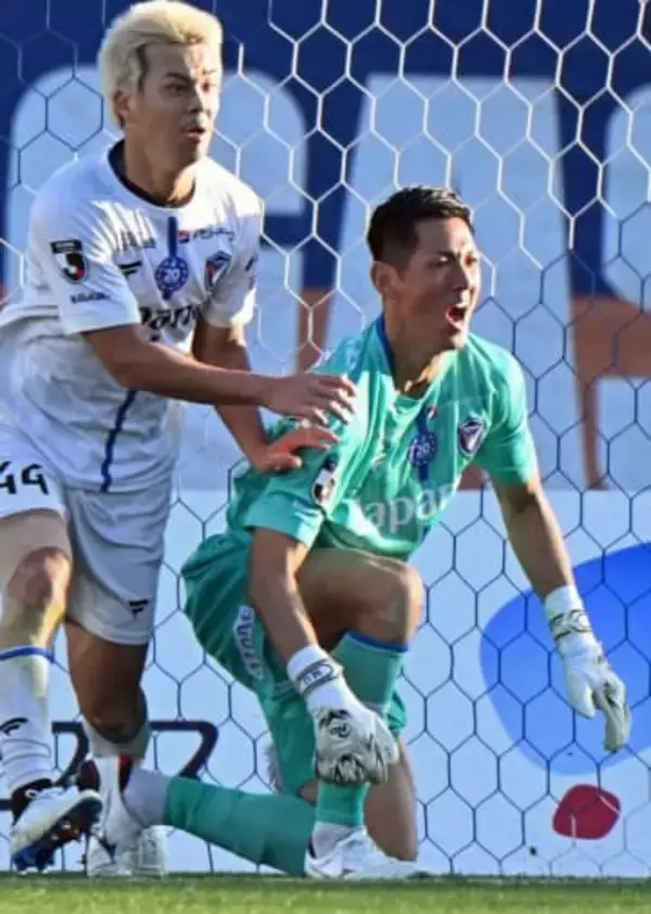 「最後はGKとしての本能」長崎のJ1昇格を決めた、守護神の試合最終盤の顔面ビッグセーブ