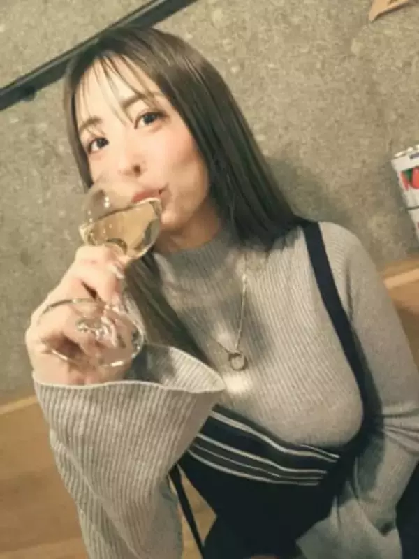 「この肩の逞しさ、まじで母遺伝」テニス園田彩乃〝大胆ワキ見せマッチョ〟姿に「ムキムキ」「マッチョあやのも可愛いね」