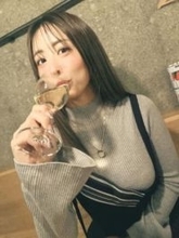 「この肩の逞しさ、まじで母遺伝」テニス園田彩乃〝大胆ワキ見せマッチョ〟姿に「ムキムキ」「マッチョあやのも可愛いね」