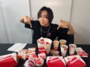 「学ランやばい…」20年越し〝1人高校卒業式〟37歳声優・蒼井翔太〝制服〟ショット「第ニボタン下さい」「すっごくお似合い」