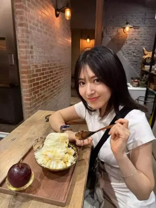 「病名わかるまで数年…」元AKB48センター⇒焼肉店オーナー…内田眞由美さん〝突然の病床〟報告姿に「元気が一番」「頑張りすぎないで」と反響続々