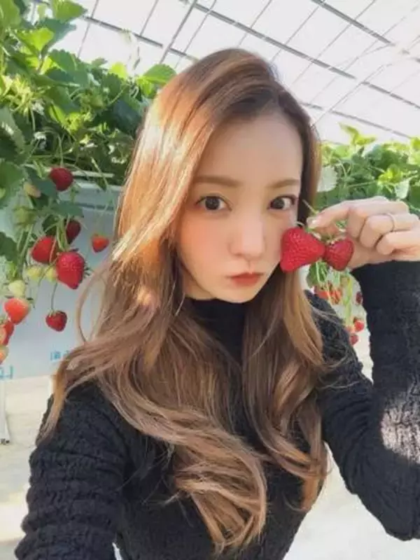 「羽振りいいですねー」板野友美またまた〝新車〟を披露「凄い自然なお母さん姿だ！」「ギャップが可愛いよぅ」