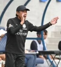「より魅力的なサッカーを」来季J3のロアッソ熊本　新監督に片野坂知宏氏