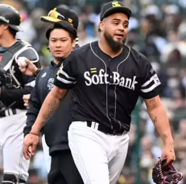 「あそこはゲッツーやもんね」　ソフトバンク小久保監督、大荒れのヘルナンデスを擁護　二塁手の廣瀨隆太が処理できず適時打　「ワンプレーの大事さ」
