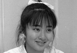 「どんどん若くなってます」60歳・斉藤由貴ツアー告知動画に反響「透明感いっぱい」「魔性の女ってこういう人なんだね」