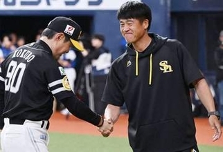 「印籠はまだ使わないぞ」「僕がいる意味はない」ソフトバンク城島健司CBO、小久保監督と〝二人三脚〟でつかんだV3　山本祐大を獲得、指揮官と語り合う未来像