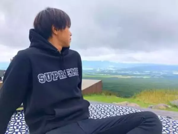 「元GK感がすっかり…」料理研究家へ転身…元Jリーガーの近影に騒然「あの小泉ですよね？」「いつのまにか恋リア出演者に」「韓国俳優か！って」